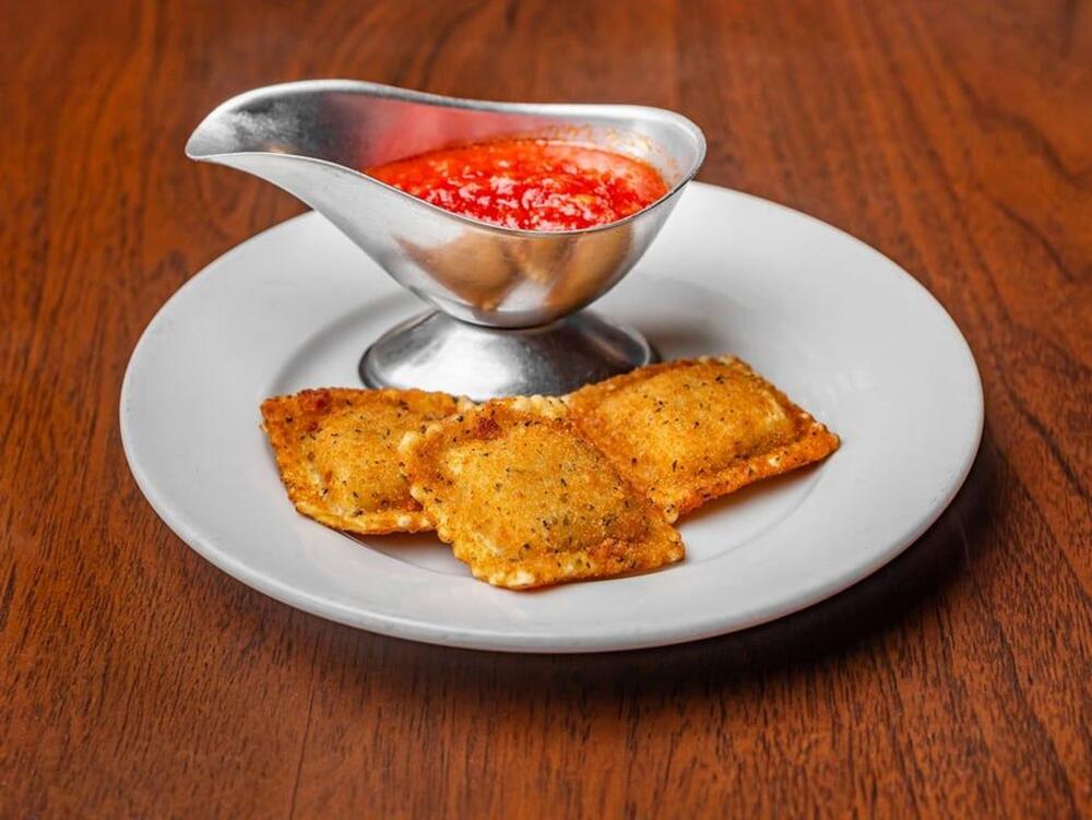 Fried Ravioli (8)