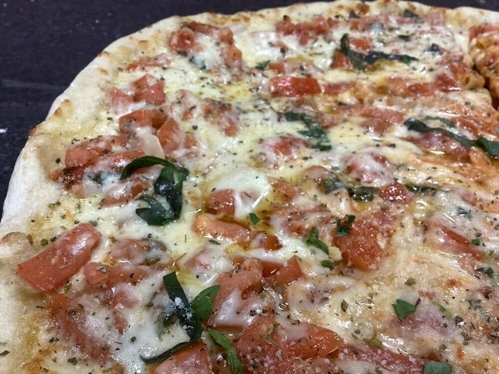 Fresh Tomato Basil Garlic